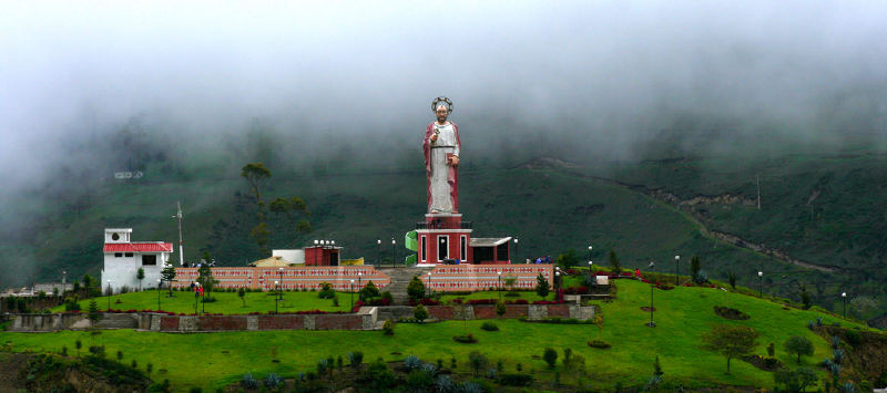 alausi statue